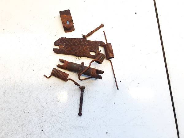 Toyota RAV-4 2006 Rokas bremzes mehānisms - Thumbnail 3