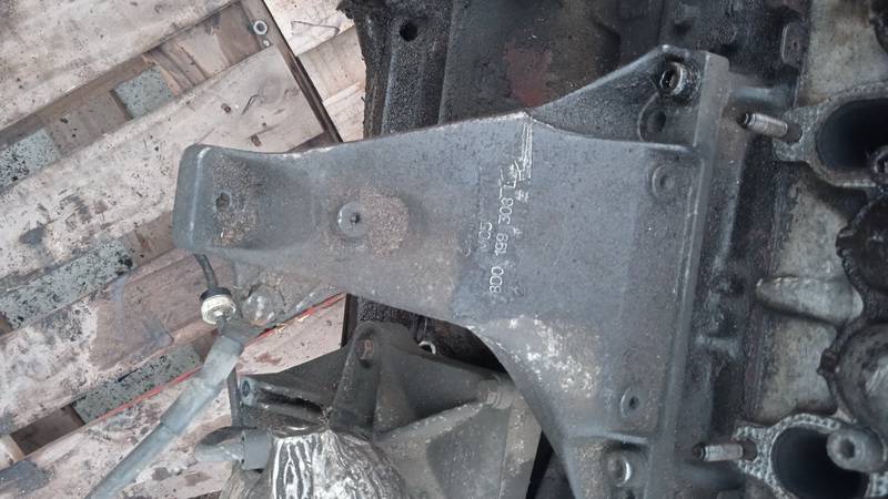 8D0199308L Audi A4 1998 Engine Mount Bracket and Gearbox Mount Bracket