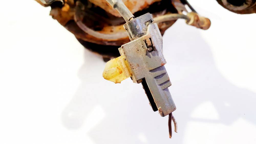 Kia Ceed 2007 датчик ABS - задний правый - Thumbnail 2