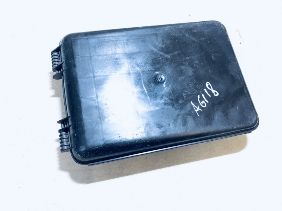 8D0927613 Audi A6 1997 Other car part