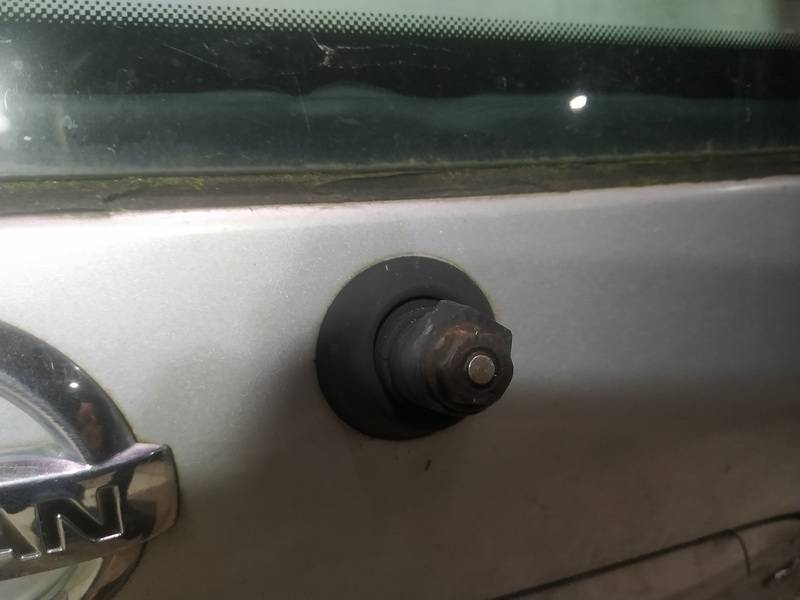 Nissan Almera Tino 2003 Wiper motor (Rear Screen Wiper Engine) - REAR