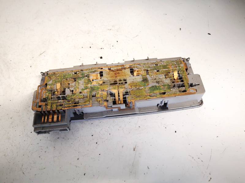 26430AV700 Nissan Primera 2003 Interior Light - FRONT - Thumbnail 2