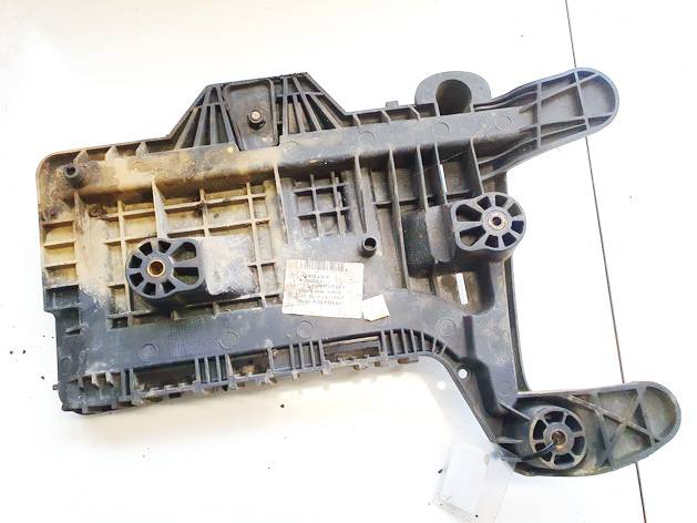 1K0915333 Volkswagen Golf 2005 Pad de Batterie - Thumbnail 2