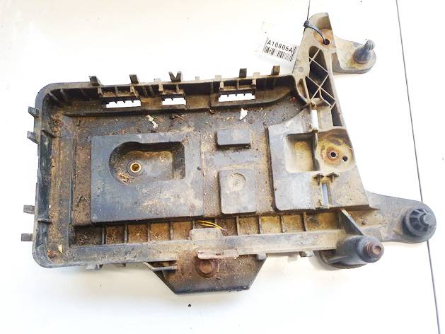 1K0915333 Volkswagen Golf 2005 Obudowa baterii - akumulatora