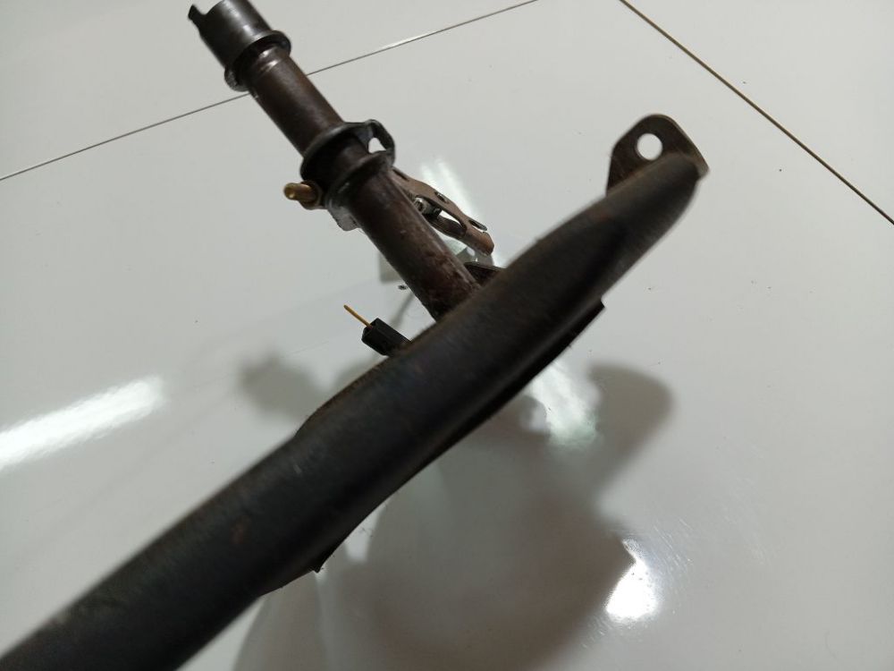 Mitsubishi Grandis 2005 Rączka hamulca ręcznego - Thumbnail 4