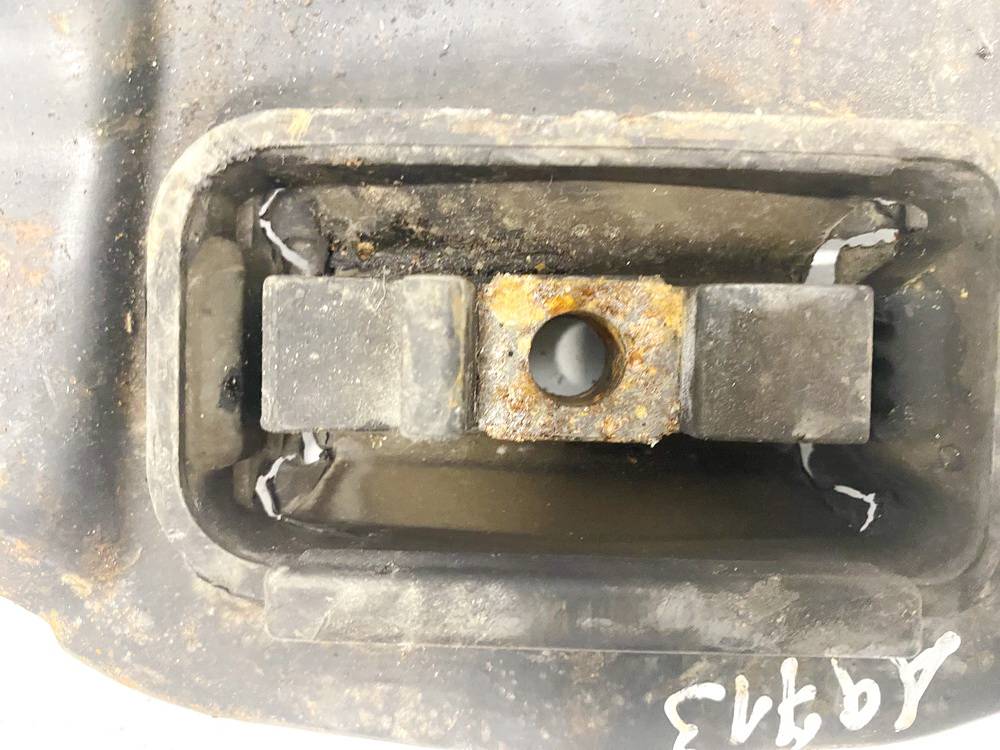 Mazda 5 2008 Engine Mounting and Transmission Mount (Engine support) - Thumbnail 3