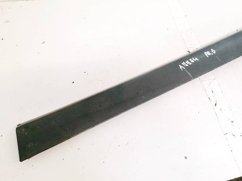 Skoda Superb 2004 Duru moldingas isorinis P.D.