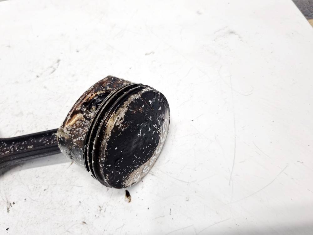 Audi A6 1998 Stumoklis su svaistikliu - Thumbnail 2