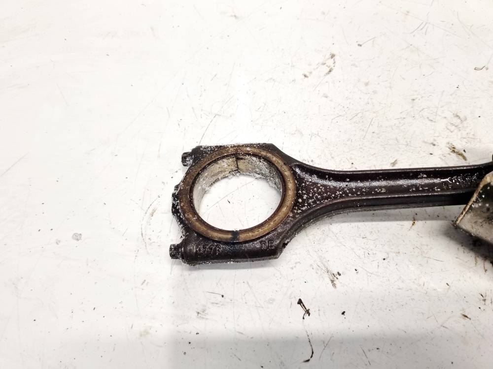 Audi A6 1998 Stumoklis su svaistikliu - Thumbnail 3