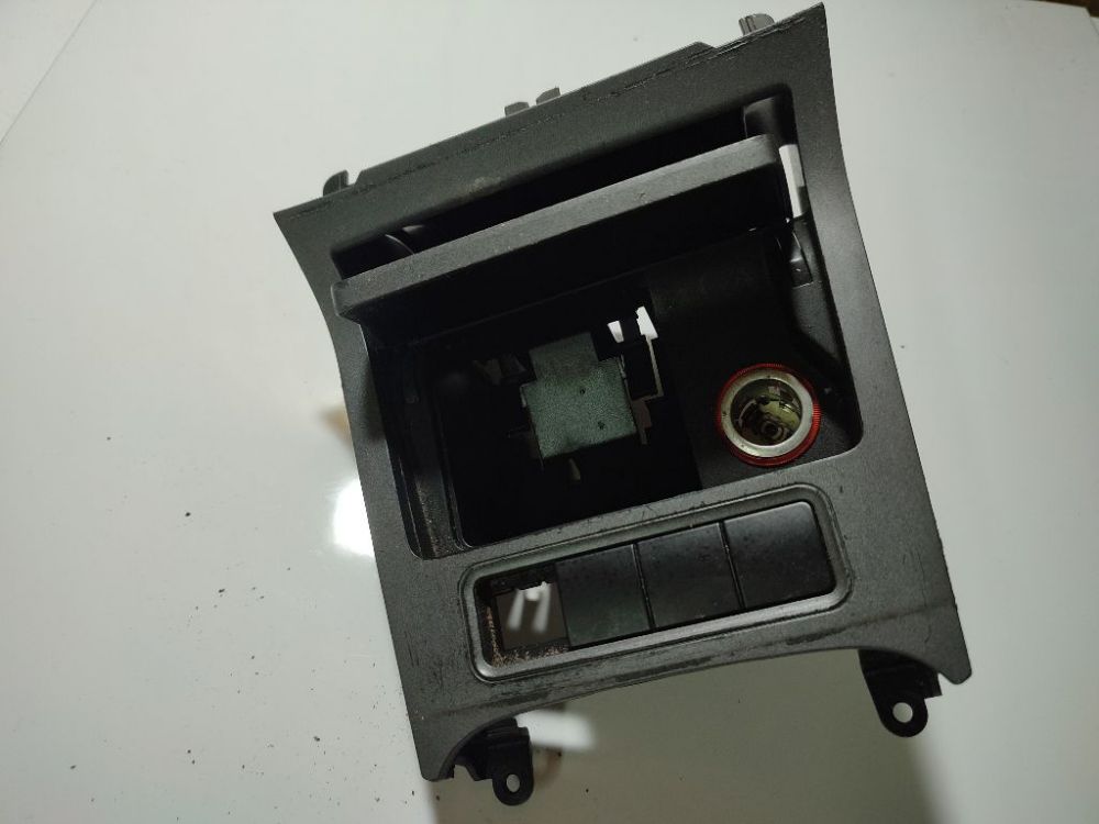 1K0857961 Volkswagen Jetta 2007 Popielniczka