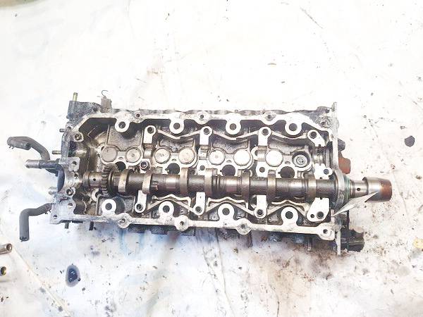 Toyota Avensis 2005 Głowica silnika