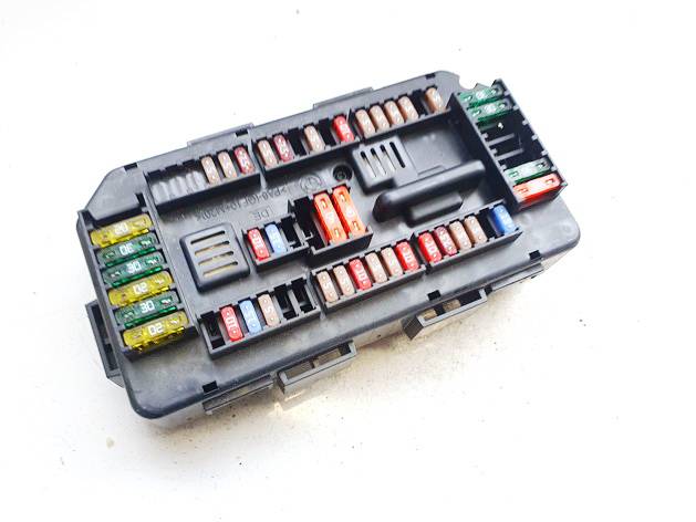 933787901 BMW 1-Series 2018 Fuse box - Thumbnail 2