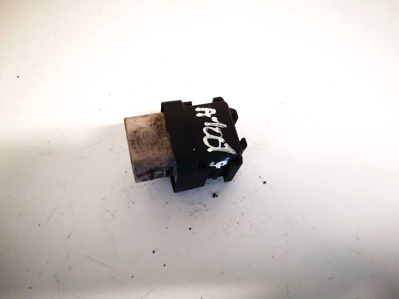 2861067010 Toyota Corolla Verso 2006 Glow plug relay - Thumbnail 3