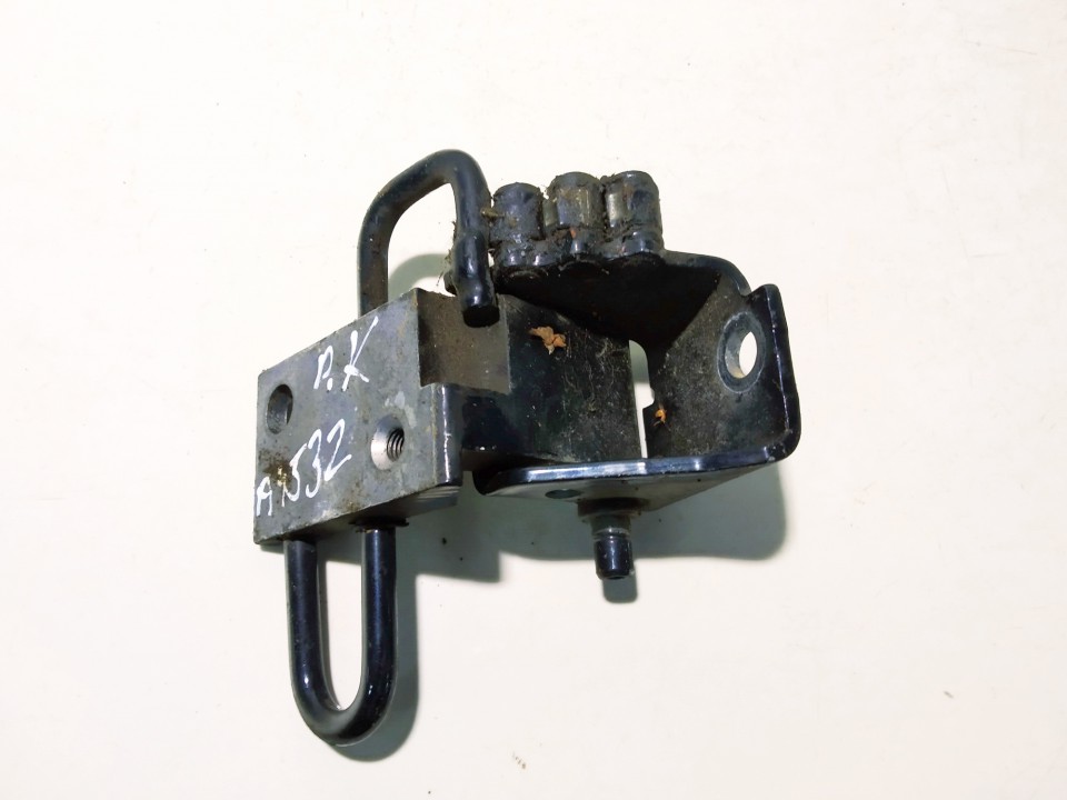 A046574 Audi TT 2007 Charnière de porte avant