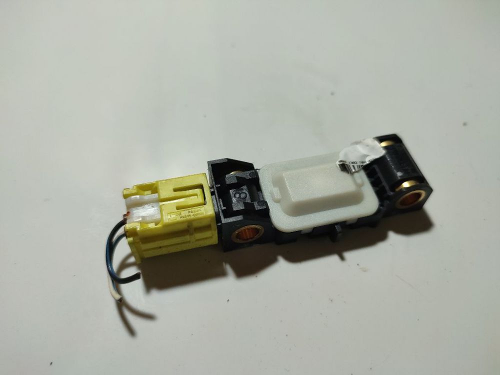 PMR587419 Mitsubishi Colt 2008 Srs Airbag crash sensor