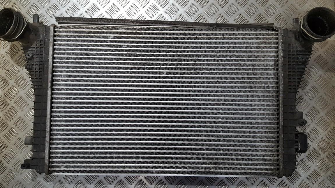 1K0145803E Volkswagen Golf 2004 Chłodnica intercoolera