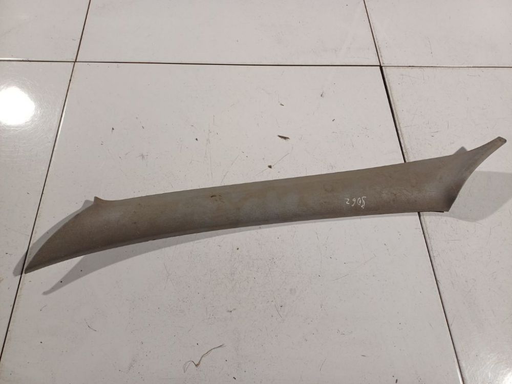 947013 Mitsubishi Carisma 2003 Osłona słupka szyby przedniej - PRZEDNIE PRAWE