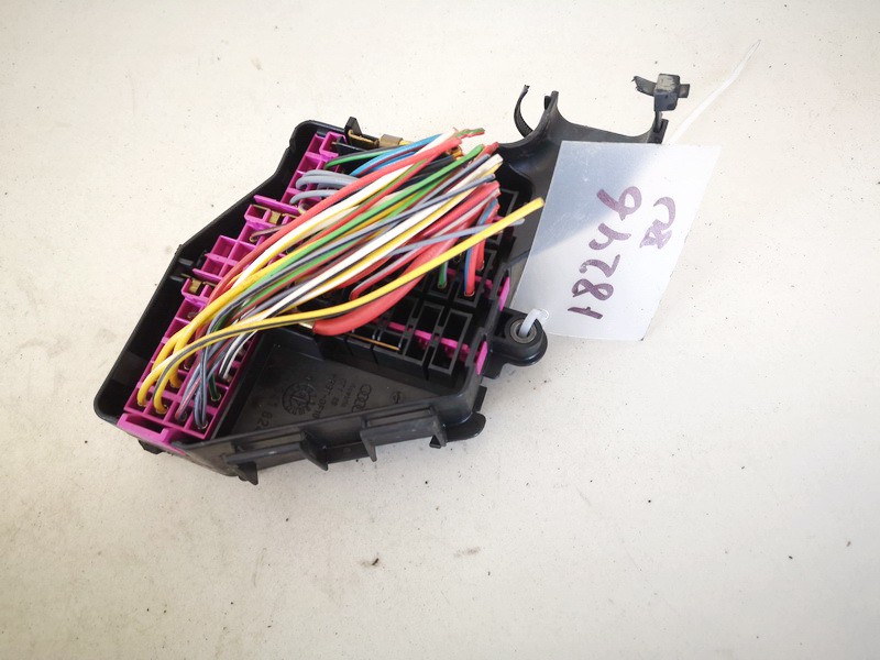 8D1941824 Volkswagen Passat 1997 Fuse box - Thumbnail 2