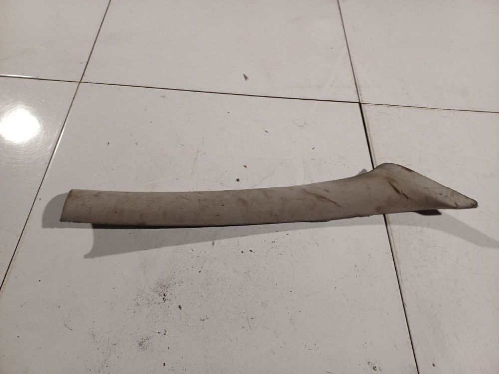 Volkswagen Golf 1999 Pillar Trim - FRONT LEFT