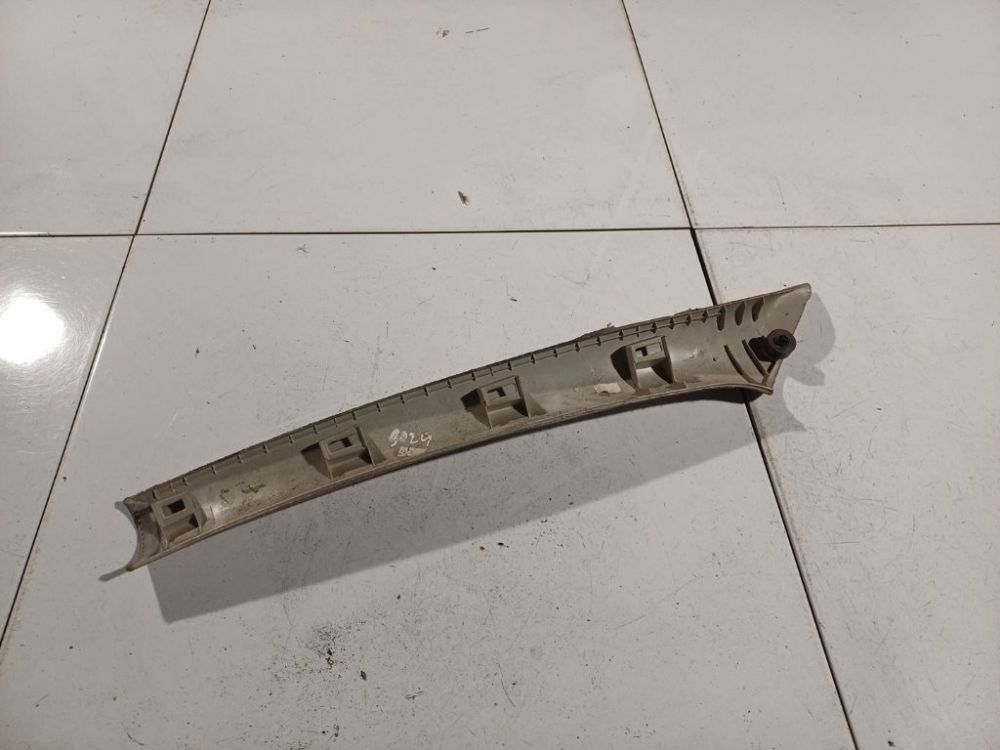 Volkswagen Golf 1999 Pillar Trim - FRONT LEFT - Thumbnail 2