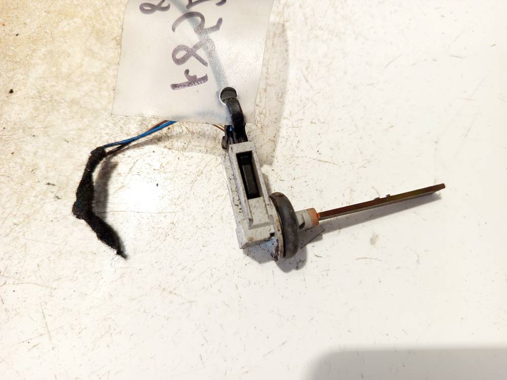 4B0820539 Volkswagen Passat 2007 Temperaturfühler Temperatur Fühler  (Innenraumtemperatur) - Thumbnail 3