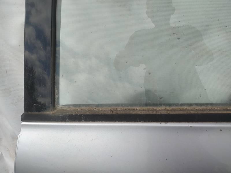 Toyota Avensis Verso 2003 Listwa szyby drzwi - TYLNE LEWE - Thumbnail 2