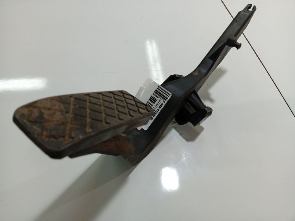 8D1721506H Audi A4 1997 Sähköinen kaasupoljin