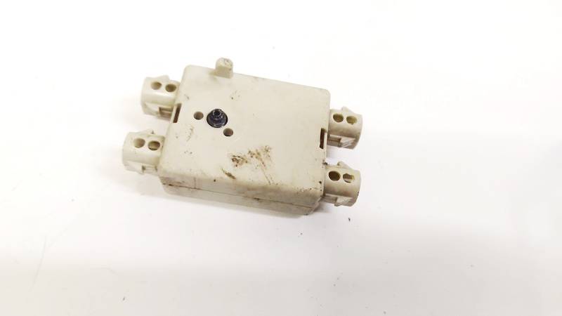 911826106 BMW 5-Series 2012 Antenna Module Unit - Thumbnail 2