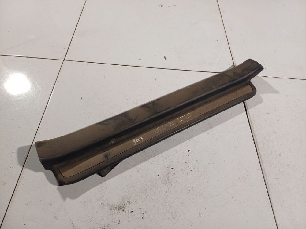 6791405040 Toyota Avensis 2004 Listwa wykończeniowa progowa wewnętrzna - PRZEDNIE LEWE