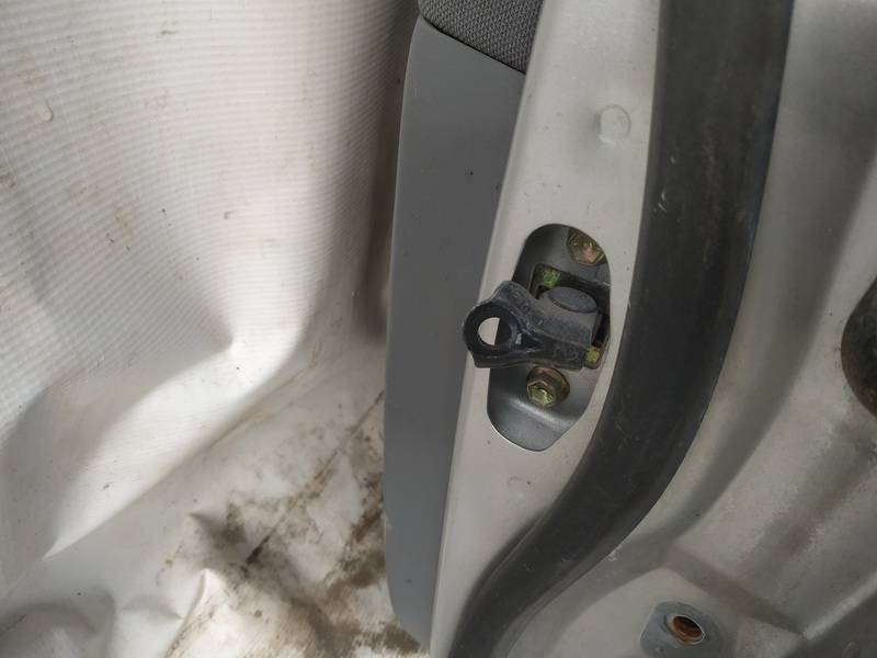 Toyota Avensis Verso 2003 Ogranicznik drzwi - TYLNE LEWE