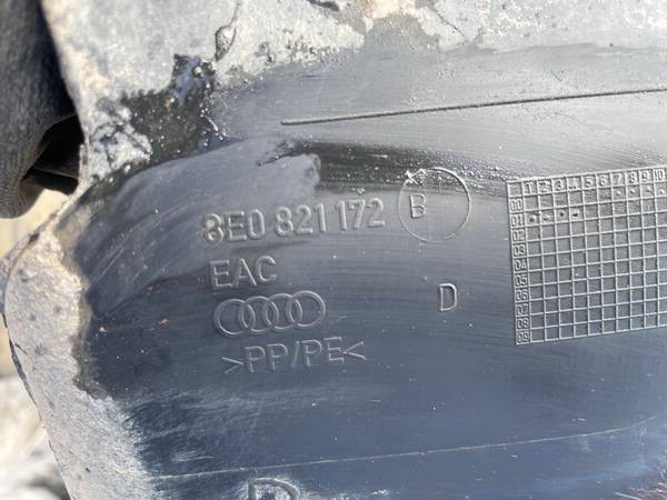 8E0821172 Audi A4 2002 Revestimientos de la aleta antisalpicaduras - DELANTERO DERECHO - Thumbnail 3