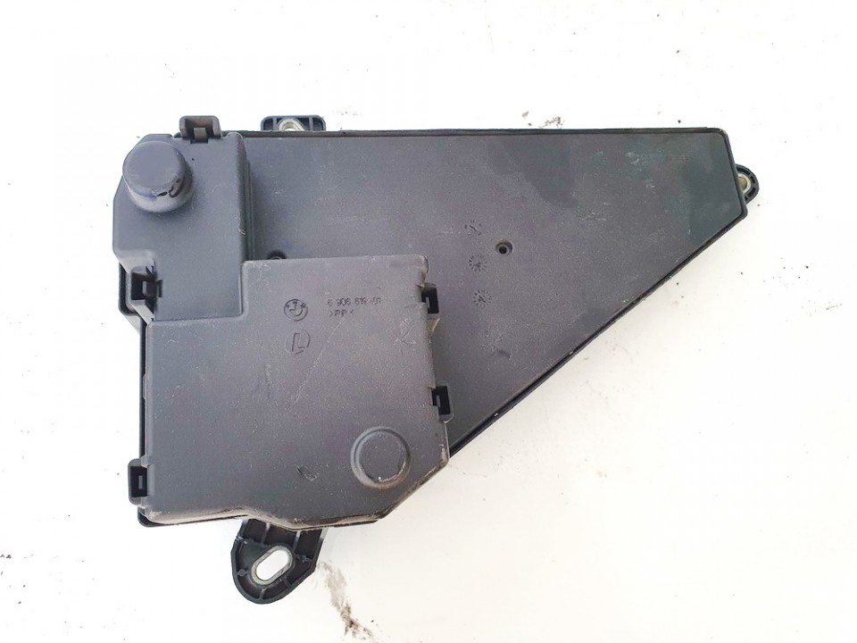 690661901 BMW 5-Series 2006 Fuse box - Thumbnail 3