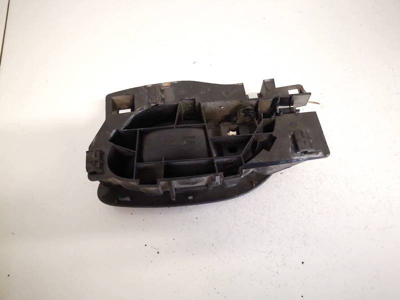 96555514XT Volkswagen Passat 2001 Door Handle Interior - FRONT RIGHT - Thumbnail 2