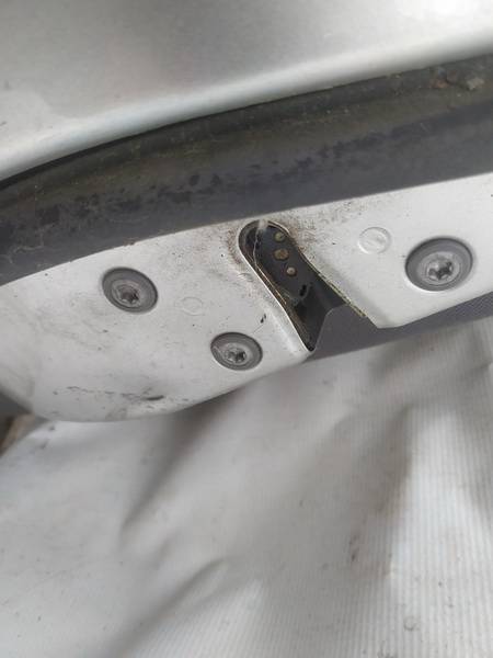 Toyota Avensis Verso 2003 Zamek drzwi - TYLNE LEWE