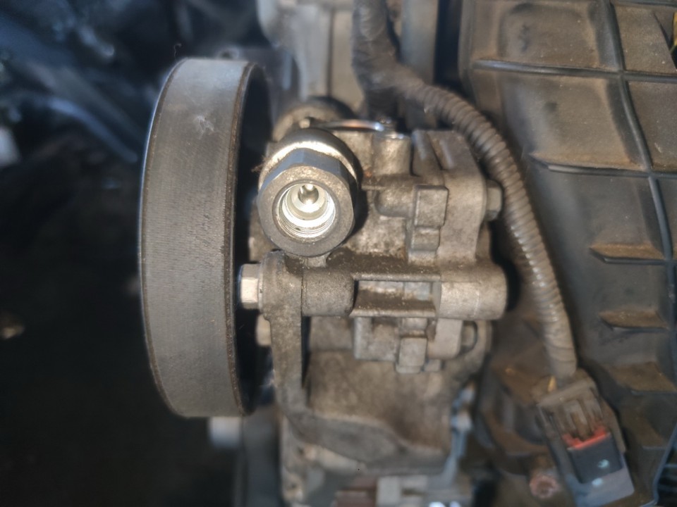 Chrysler Sebring 2009 Pump assembly - Power steering pump