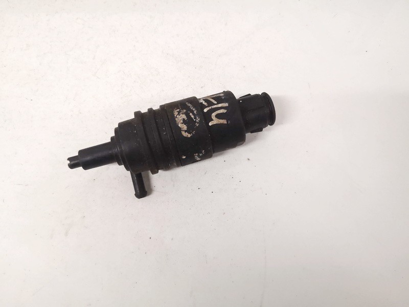 4a0955651 n/a Windshield Windscreen Washer Pump Audi A4 1998 5EUR EIS01486715 Used Auto Parts Shop