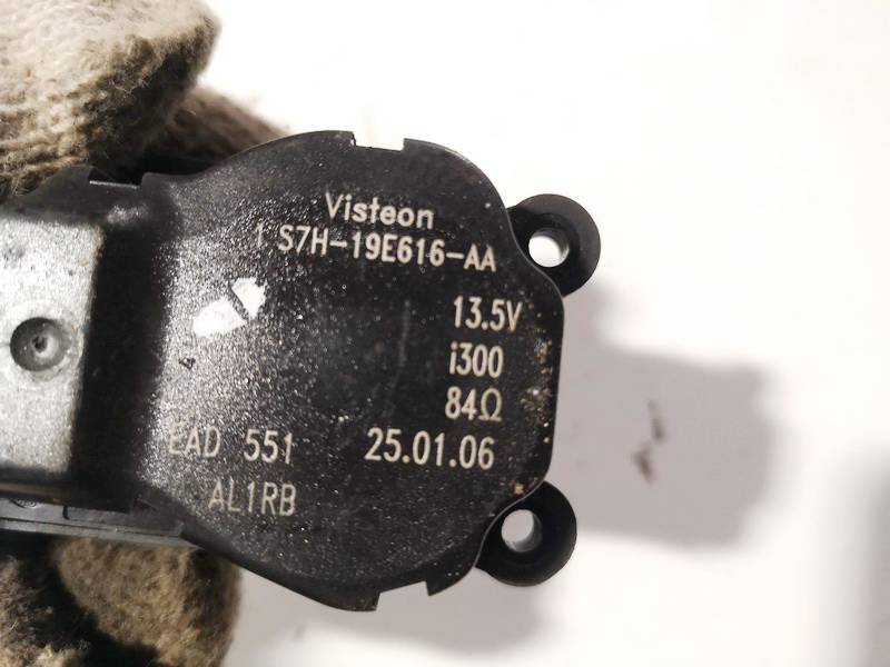 1S7H19E616AA Jaguar X-Type 2006 Heater Vent Flap Control Actuator Motor - Thumbnail 3