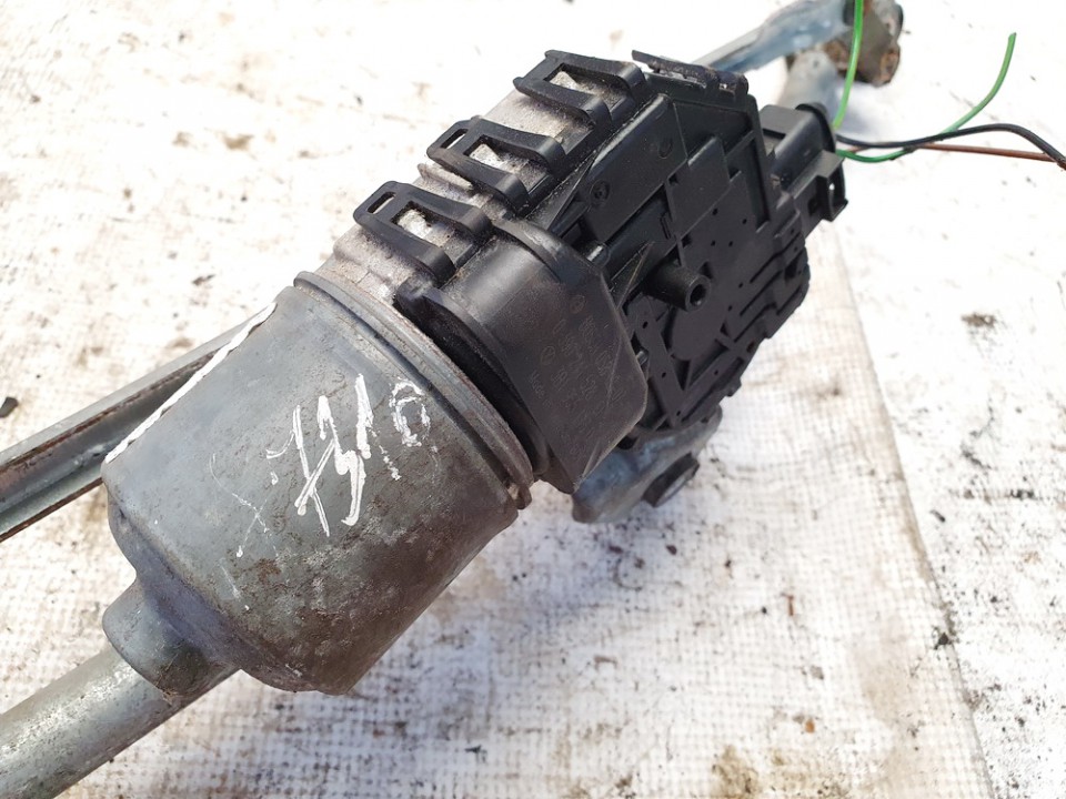 0390241528 Volkswagen Passat 2002 Моторчик стеклоочистителя передний - Thumbnail 2