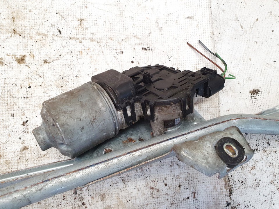 0390241528 Volkswagen Passat 2002 Моторчик стеклоочистителя передний