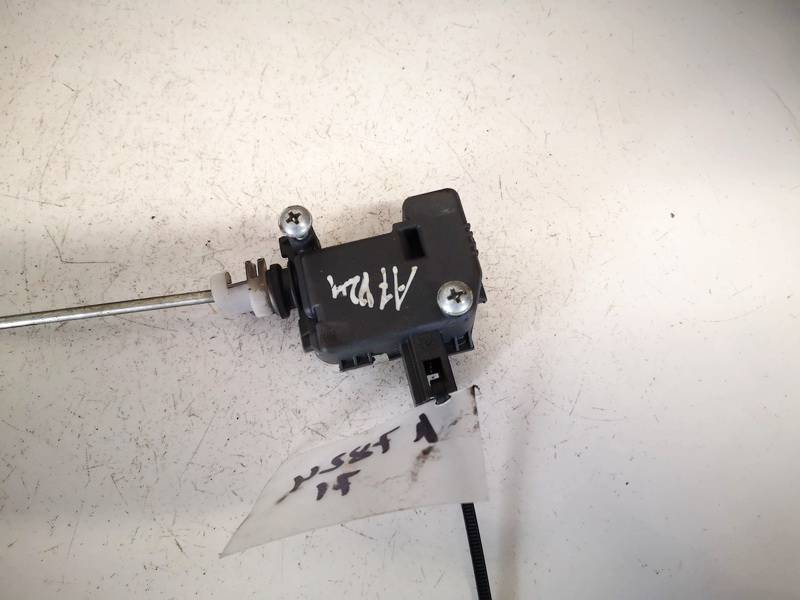 1M0959781A Skoda Octavia 2006 Fuel Flap Motor - Thumbnail 3