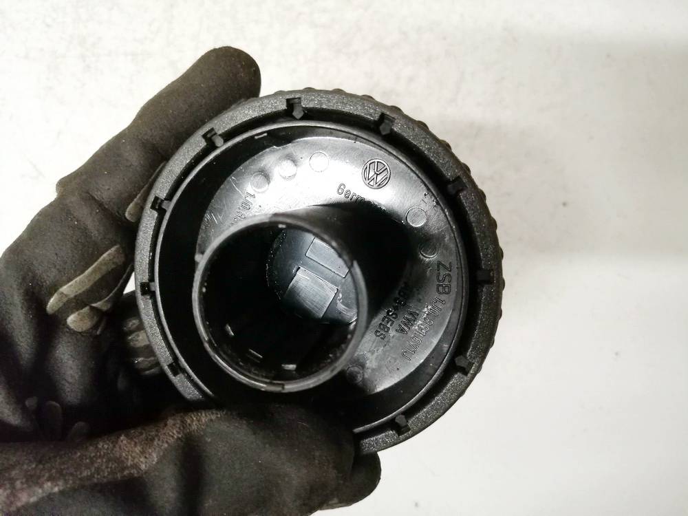 1J0881671J Volkswagen Touran 2003 Salono apdaila (plastmases) - Thumbnail 3