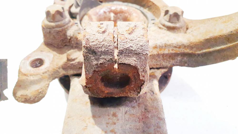 Opel Zafira 2006 Rumbula kronšteins - PRIEKŠA PA LABI - Thumbnail 3