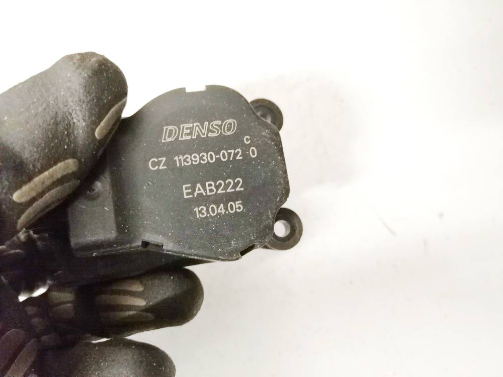 1139300721 Opel Astra 2012 Peciuko sklendes varikliukas - Thumbnail 3