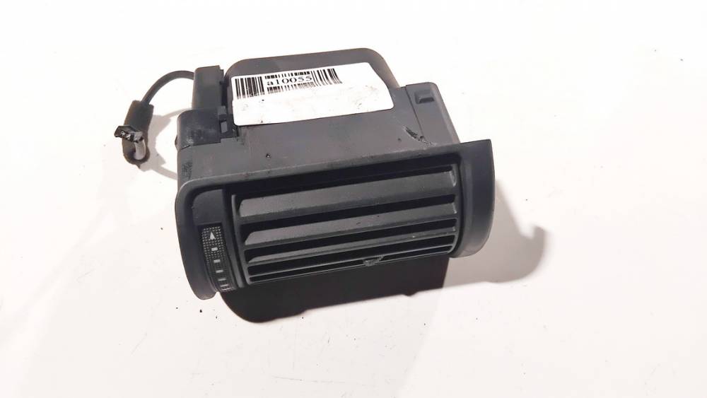8D1820902B Audi A4 1999 Dash Vent (Air Vent Grille)