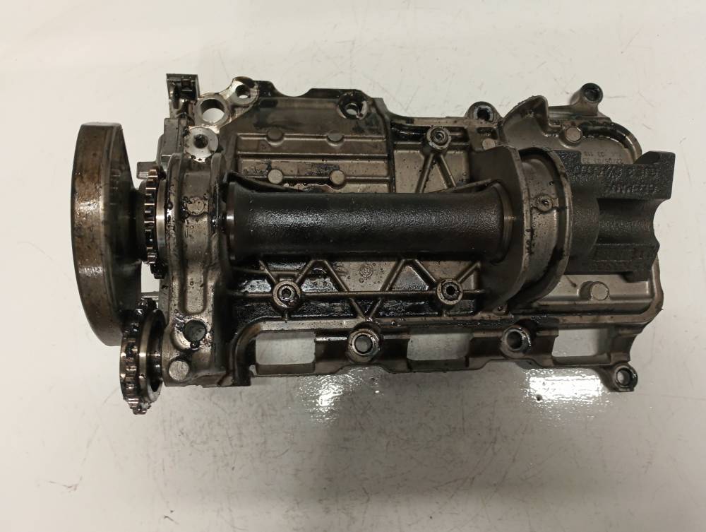 045103127D Audi A2 2003 Oil pump