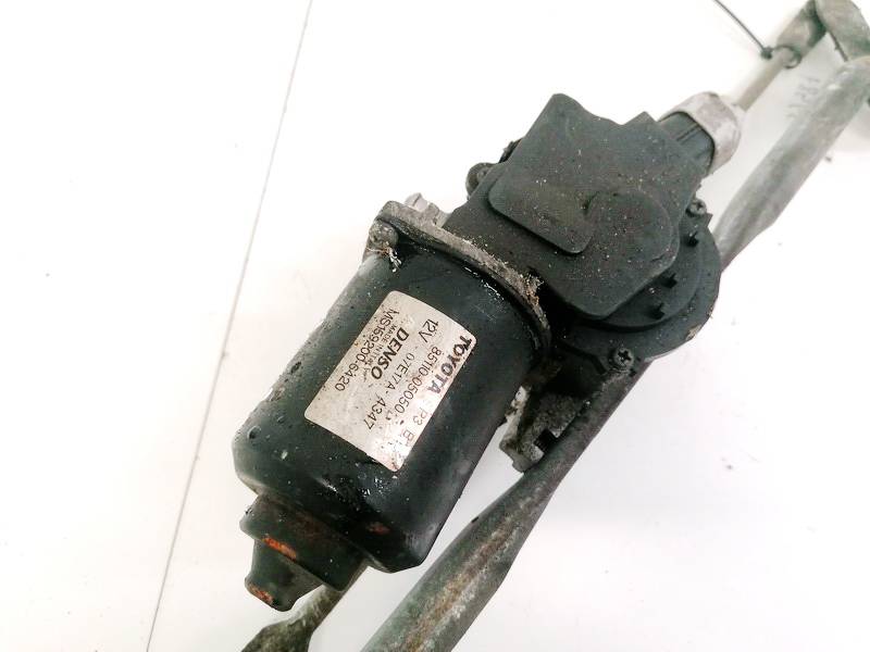 8511005050 Toyota Avensis 2004 windscreen front wiper motor - FRONT