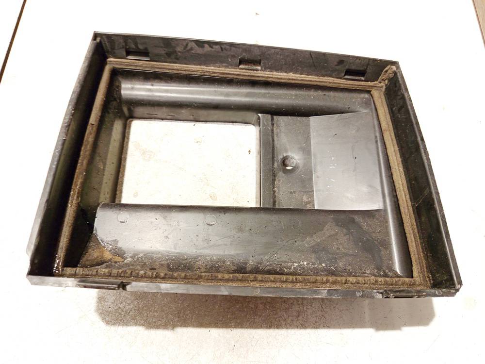 1J1819640B Skoda Octavia 2004 Air Intake Panel - Thumbnail 2