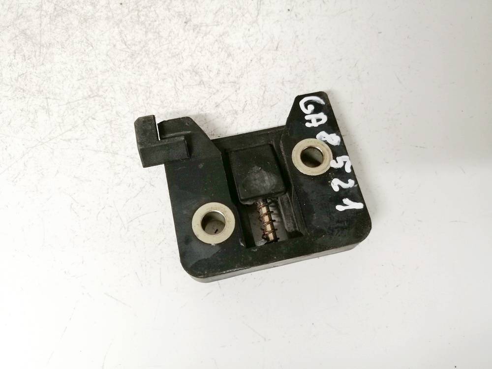 8233113 BMW 5-Series 1998 Seat Lock Latch assembly
