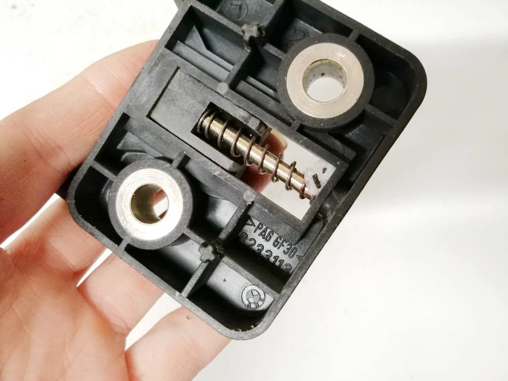 8233113 BMW 5-Series 1998 Seat Lock Latch assembly - Thumbnail 3