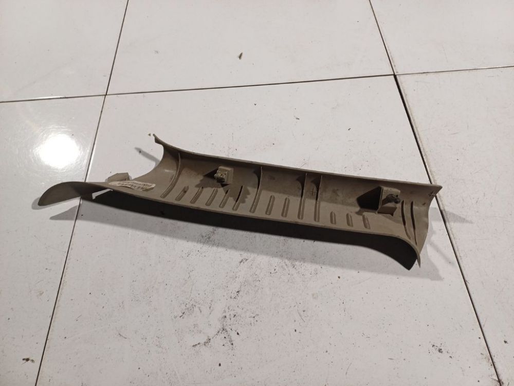 Dodge Magnum 2009 Pilarin verhoilu - EDESSÄ OIKEALLA - Thumbnail 3